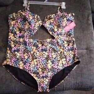 Women's Floral Cutout One-Piece Swimsuit